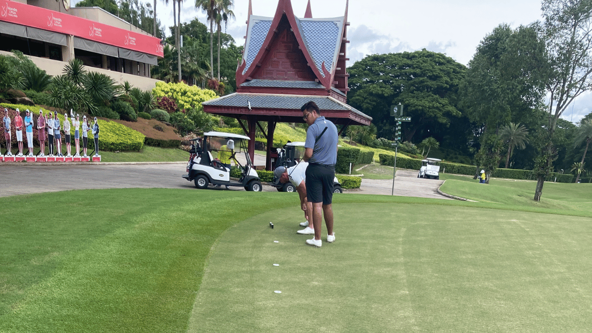Putting Lessons Aim Point Siam